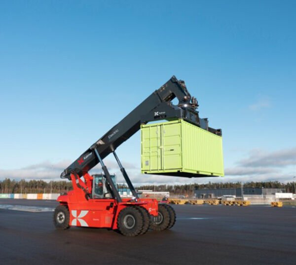 Elektrikli Reach Stacker