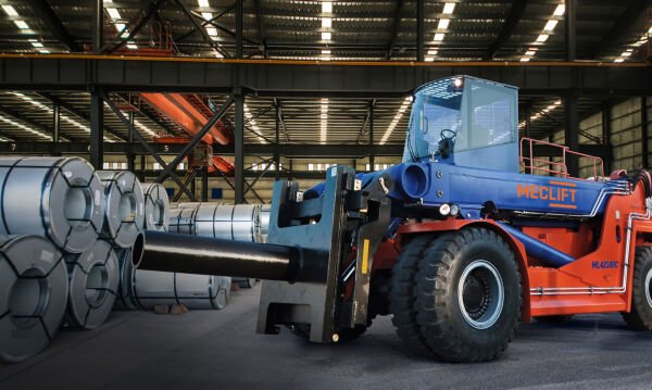 ML4218RC Variable Reach Truck